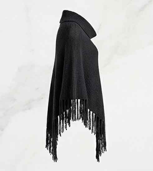 Poncho de Crochê Preto com Franjas - Imagem 4